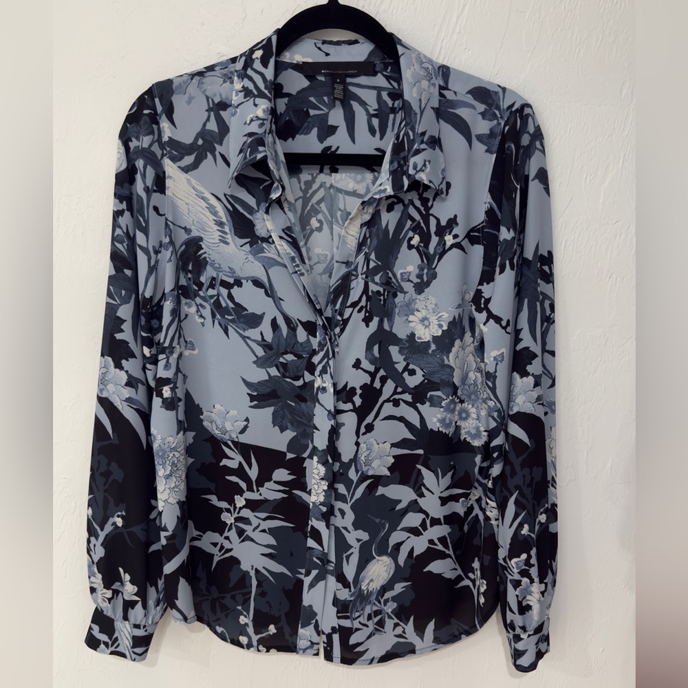White House Black Market Blue and Black Floral Button-Front Blouse
